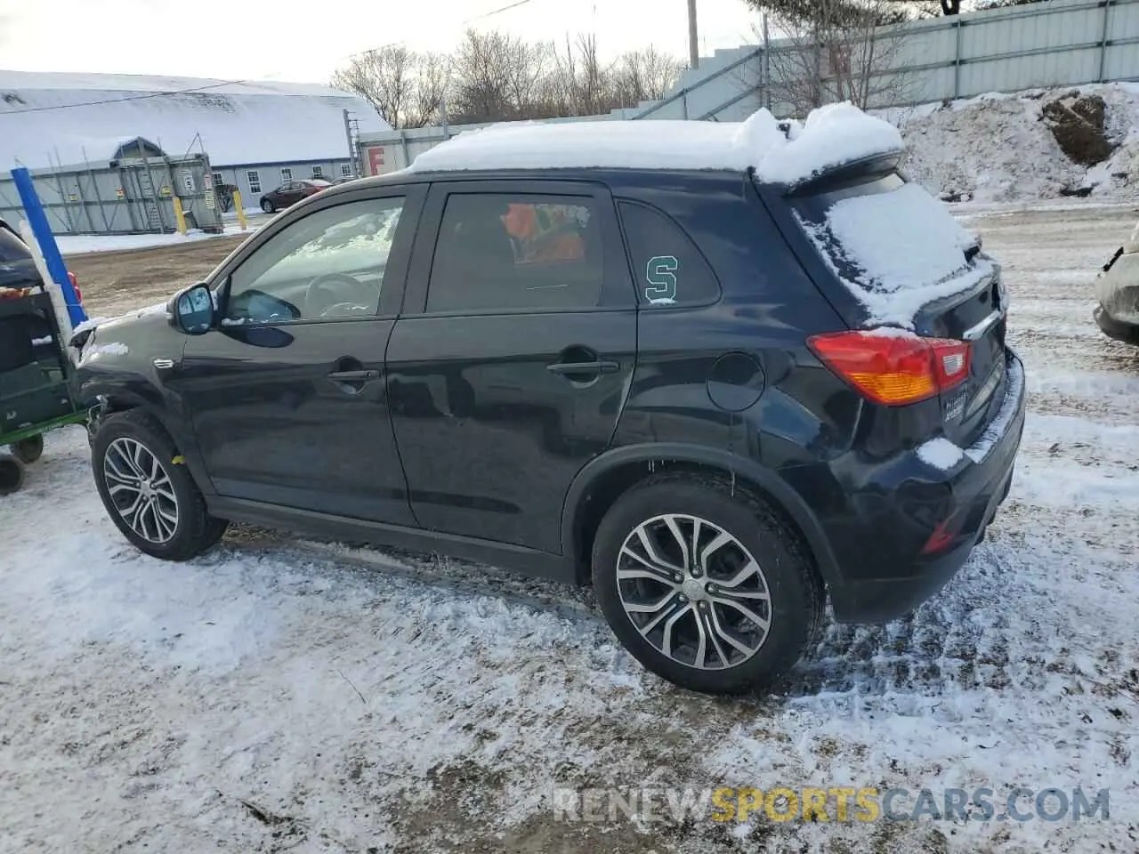 2 fotografías del automóvil dañado JA4AR3AUXKU032859 MITSUBISHI OUTLANDER 2019
