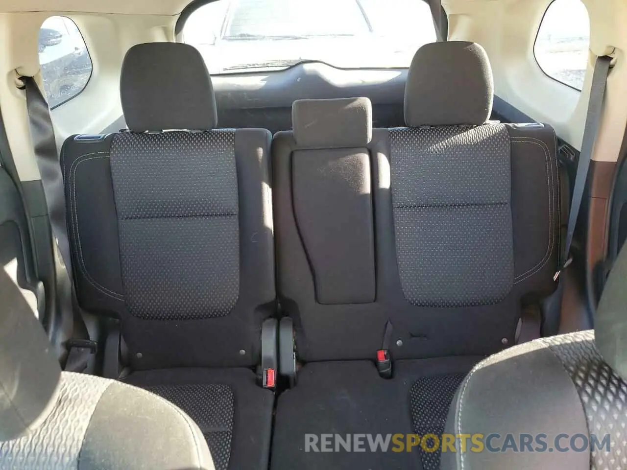 10 fotografías del automóvil dañado JA4AZ2A37KZ606743 MITSUBISHI OUTLANDER 2019