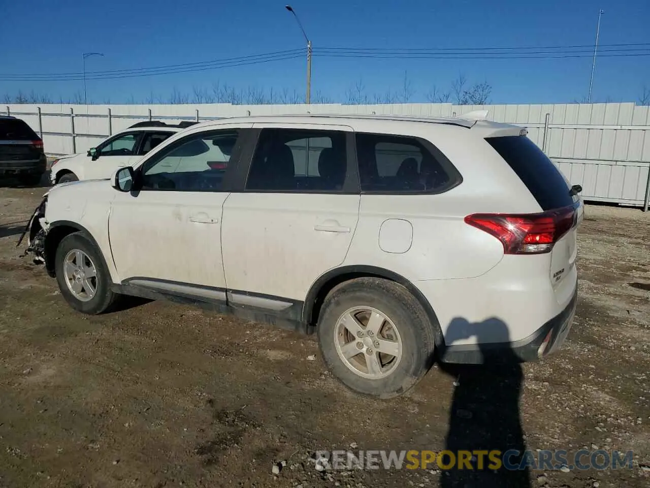 2 fotografías del automóvil dañado JA4AZ2A37KZ606743 MITSUBISHI OUTLANDER 2019