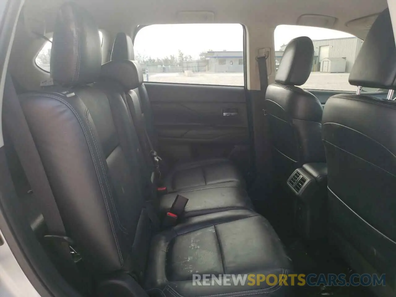 11 fotografías del automóvil dañado JA4AZ3A30KJ001063 MITSUBISHI OUTLANDER 2019