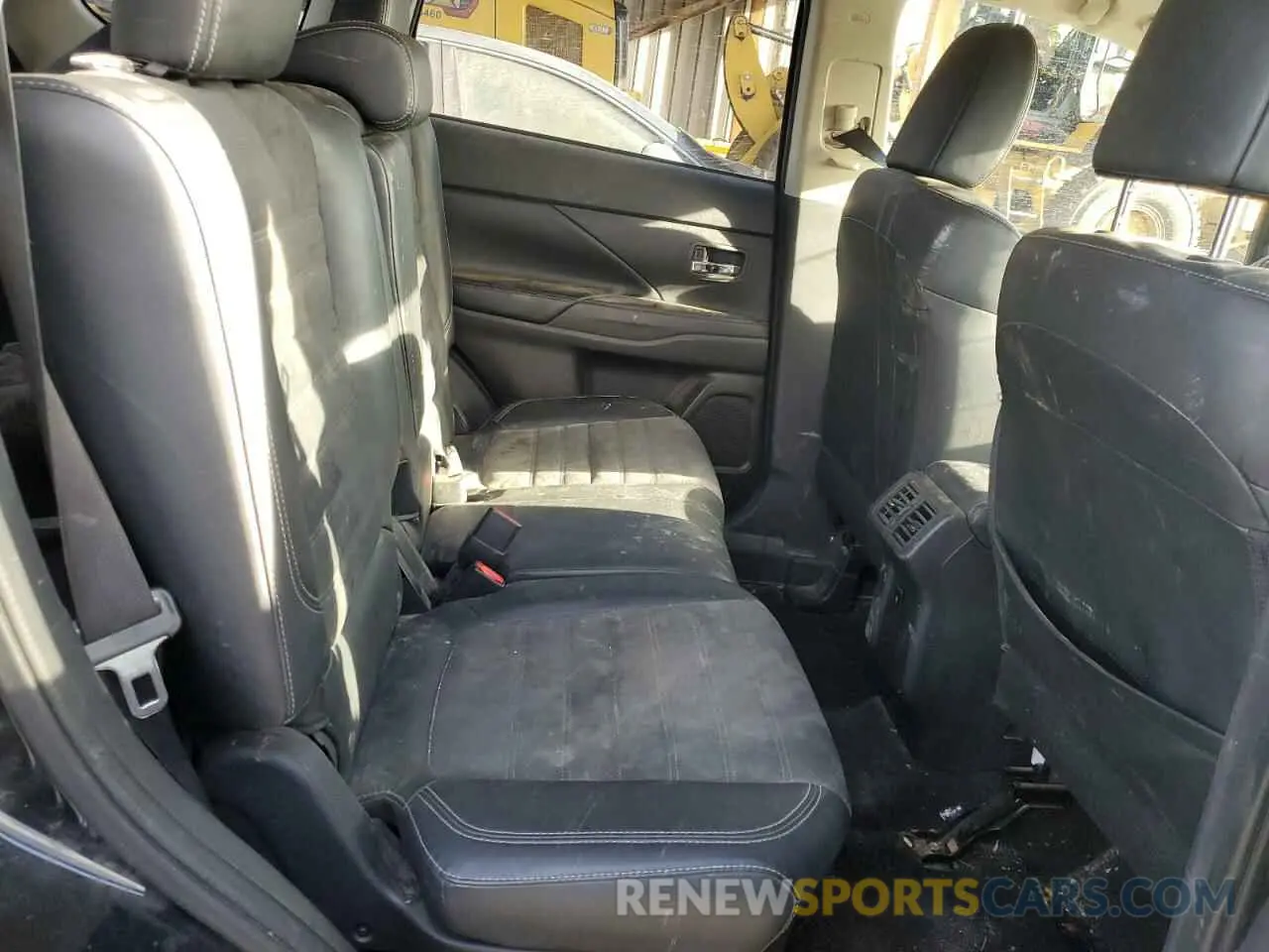 11 fotografías del automóvil dañado JA4AZ3A30KZ049129 MITSUBISHI OUTLANDER 2019