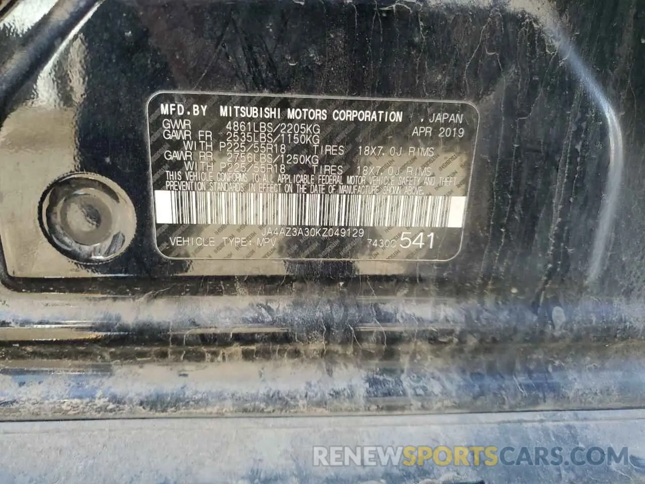 15 fotografías del automóvil dañado JA4AZ3A30KZ049129 MITSUBISHI OUTLANDER 2019