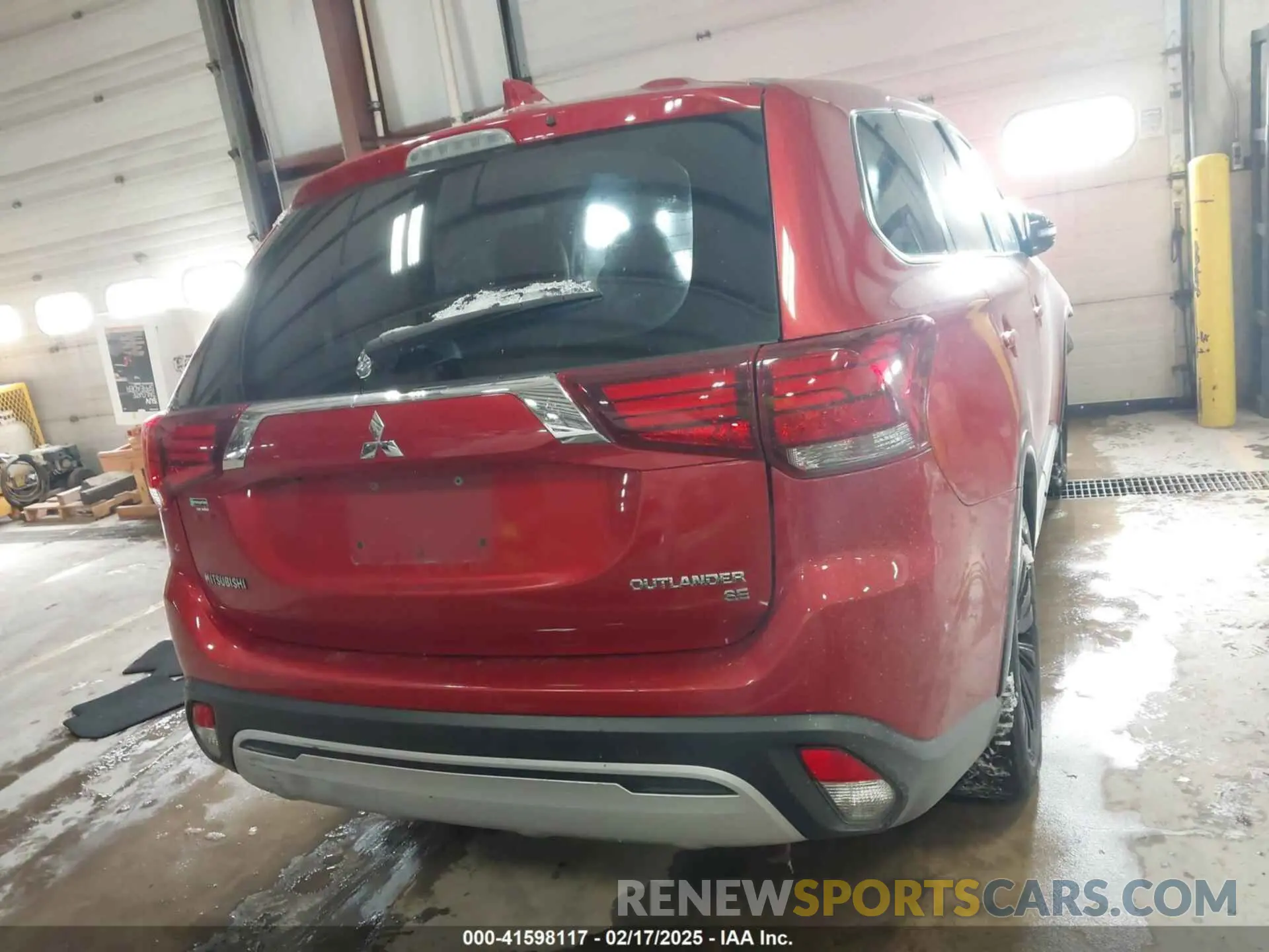 16 fotografías del automóvil dañado JA4AZ3A30KZ050278 MITSUBISHI OUTLANDER 2019