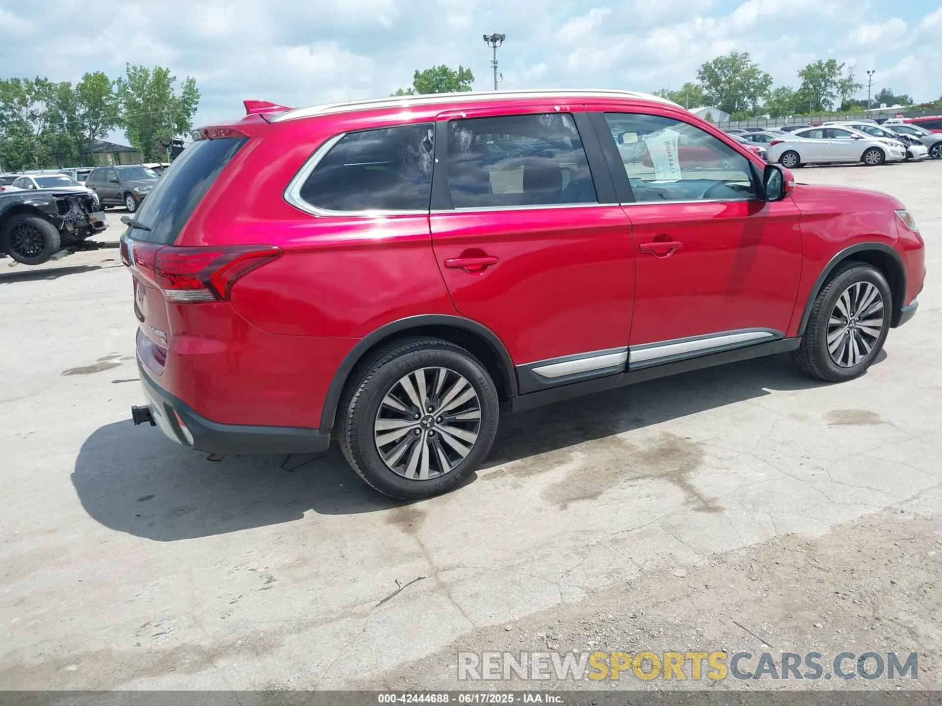 4 fotografías del automóvil dañado JA4AZ3A31KZ007181 MITSUBISHI OUTLANDER 2019