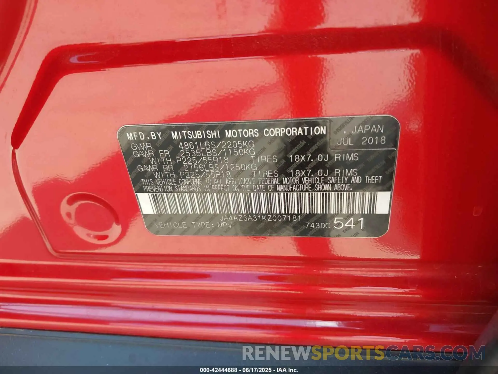 9 fotografías del automóvil dañado JA4AZ3A31KZ007181 MITSUBISHI OUTLANDER 2019