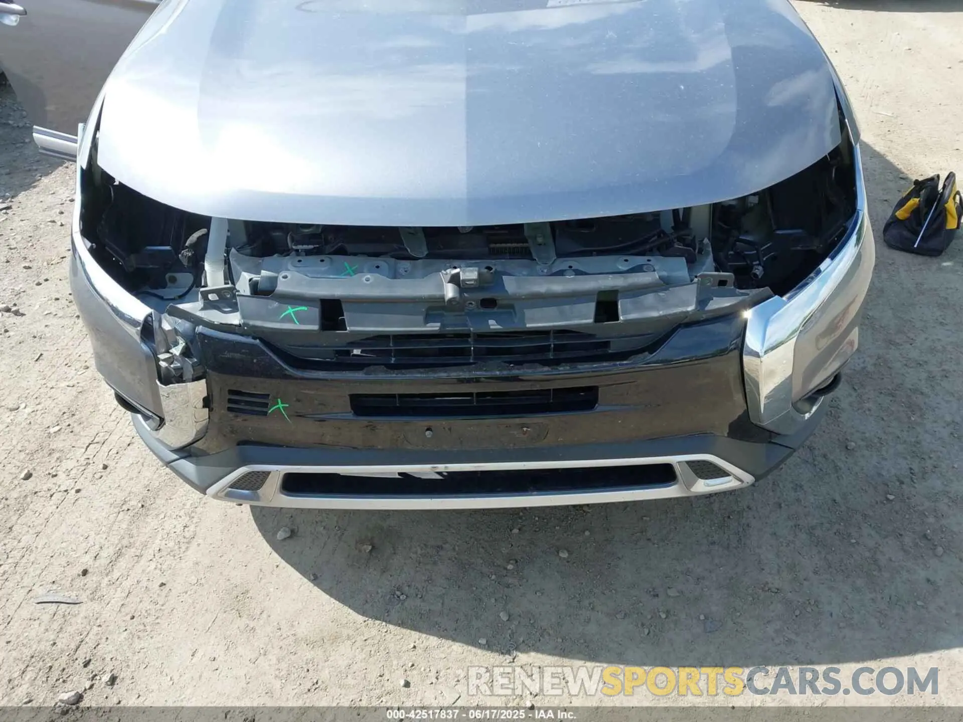 6 fotografías del automóvil dañado JA4AZ3A31KZ012493 MITSUBISHI OUTLANDER 2019