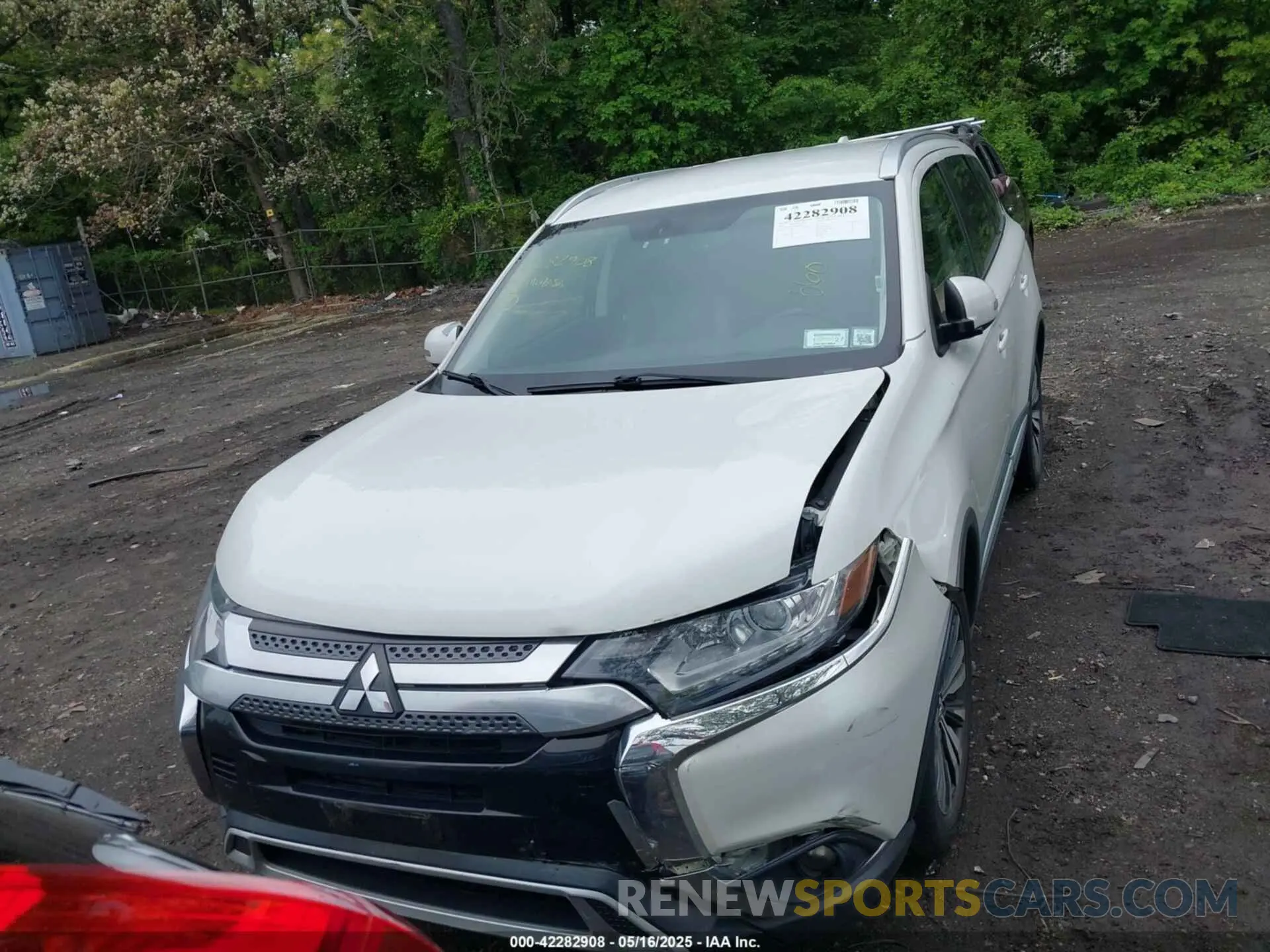 12 fotografías del automóvil dañado JA4AZ3A31KZ036096 MITSUBISHI OUTLANDER 2019