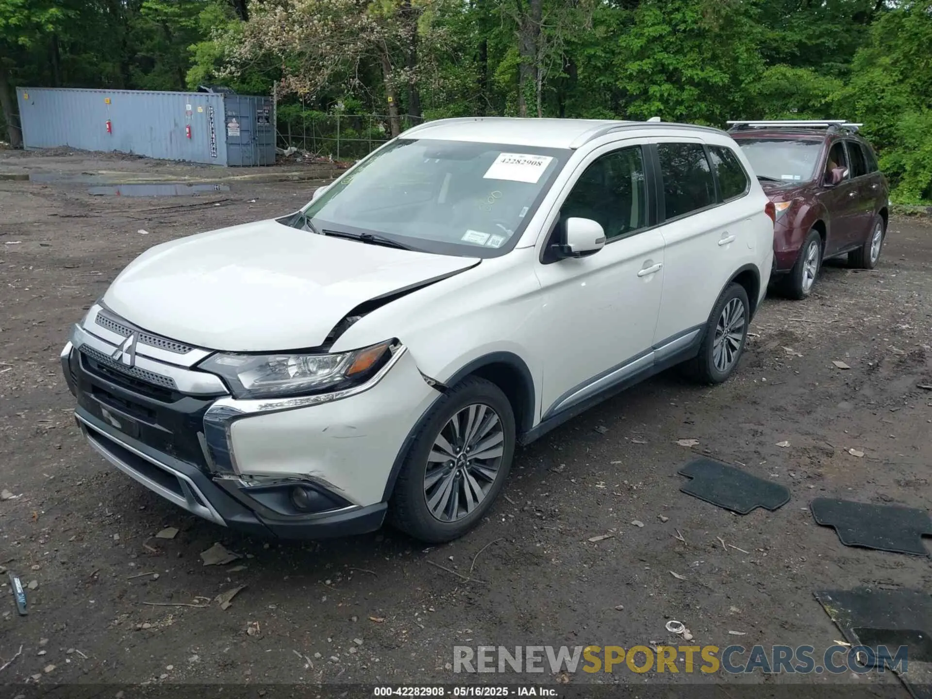 2 fotografías del automóvil dañado JA4AZ3A31KZ036096 MITSUBISHI OUTLANDER 2019