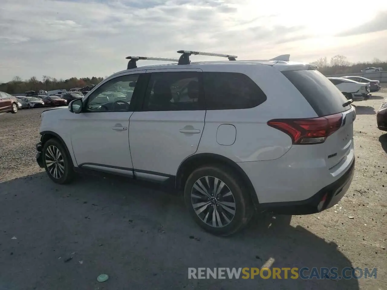 2 fotografías del automóvil dañado JA4AZ3A32KZ005438 MITSUBISHI OUTLANDER 2019