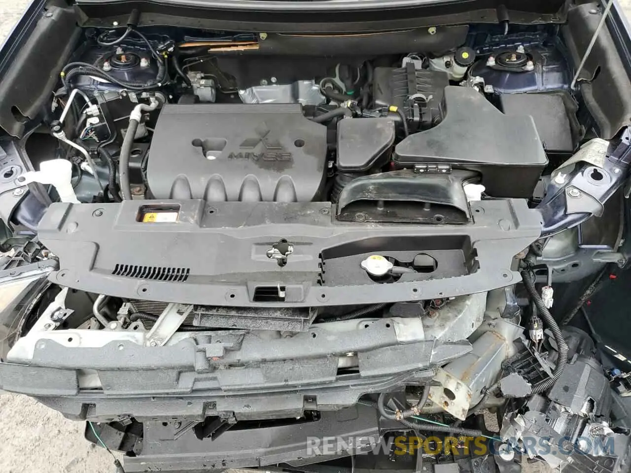 12 fotografías del automóvil dañado JA4AZ3A32KZ052128 MITSUBISHI OUTLANDER 2019