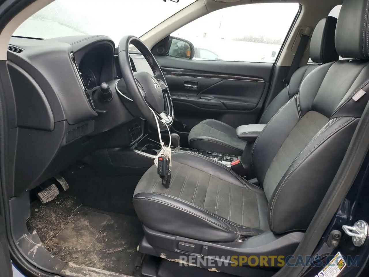 7 fotografías del automóvil dañado JA4AZ3A32KZ052128 MITSUBISHI OUTLANDER 2019