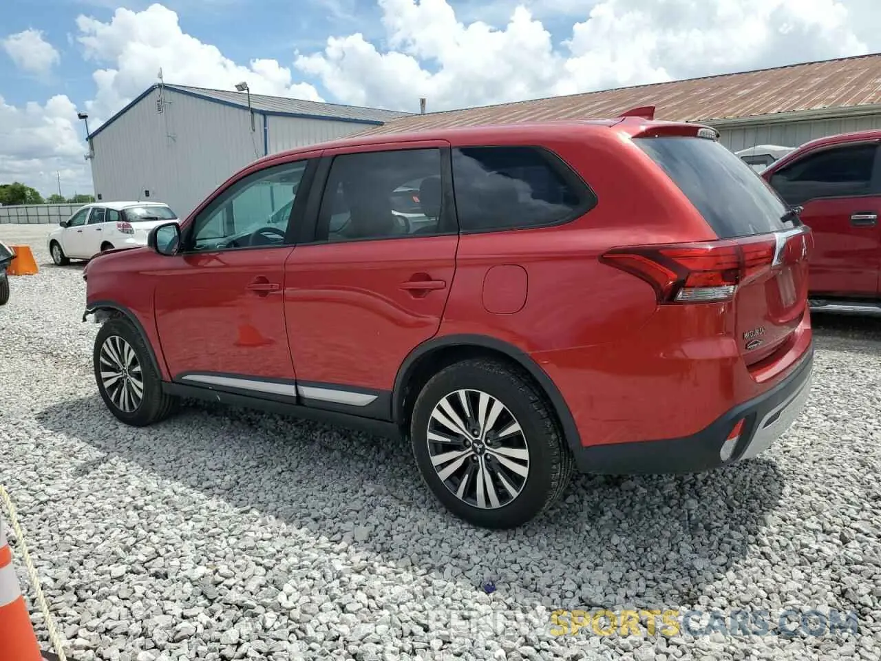 2 fotografías del automóvil dañado JA4AZ3A33KZ008042 MITSUBISHI OUTLANDER 2019