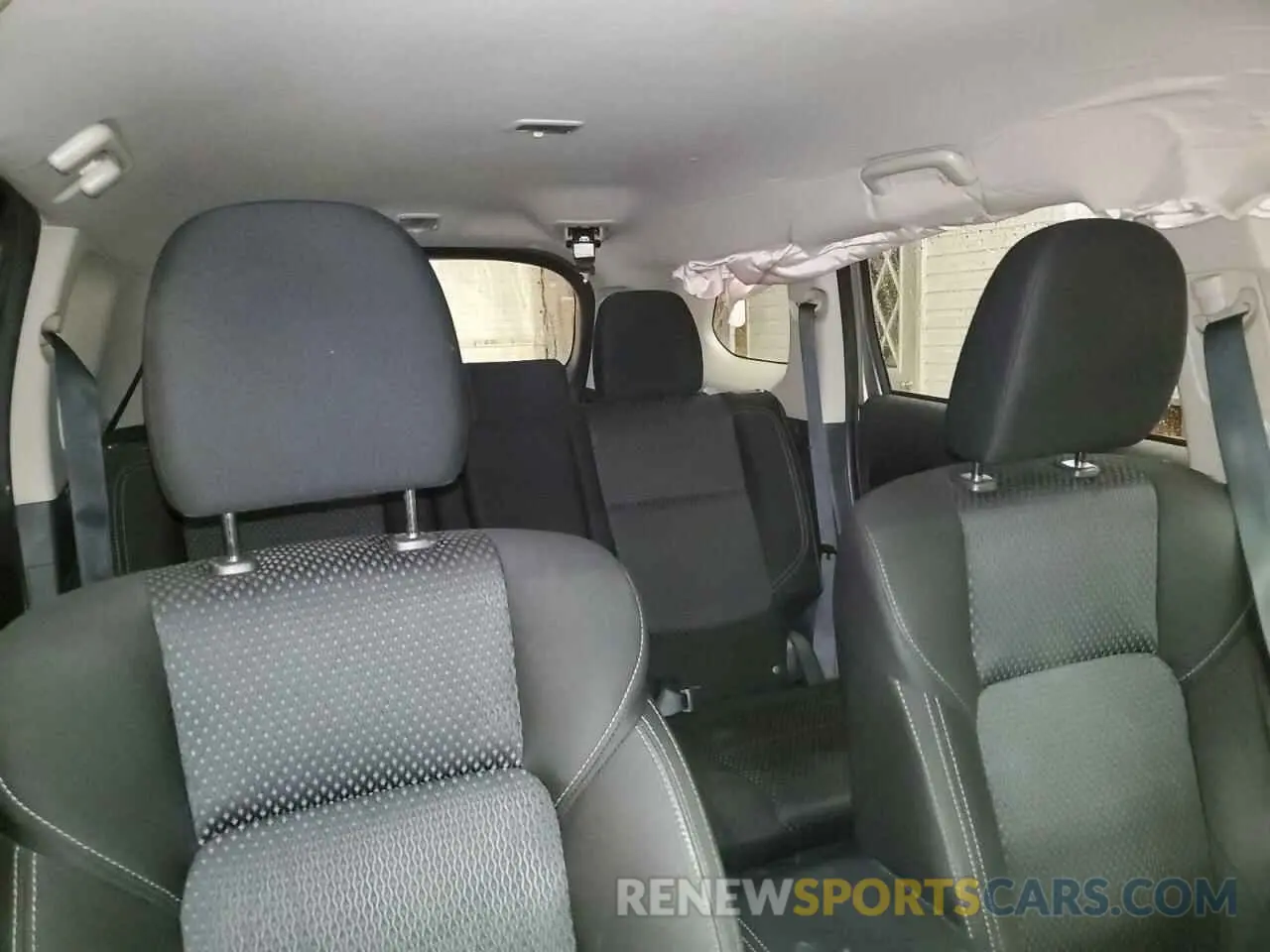 10 fotografías del automóvil dañado JA4AZ3A33KZ031238 MITSUBISHI OUTLANDER 2019