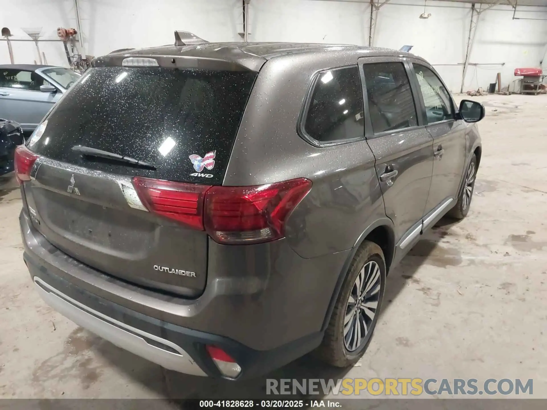 4 fotografías del automóvil dañado JA4AZ3A34KZ020667 MITSUBISHI OUTLANDER 2019
