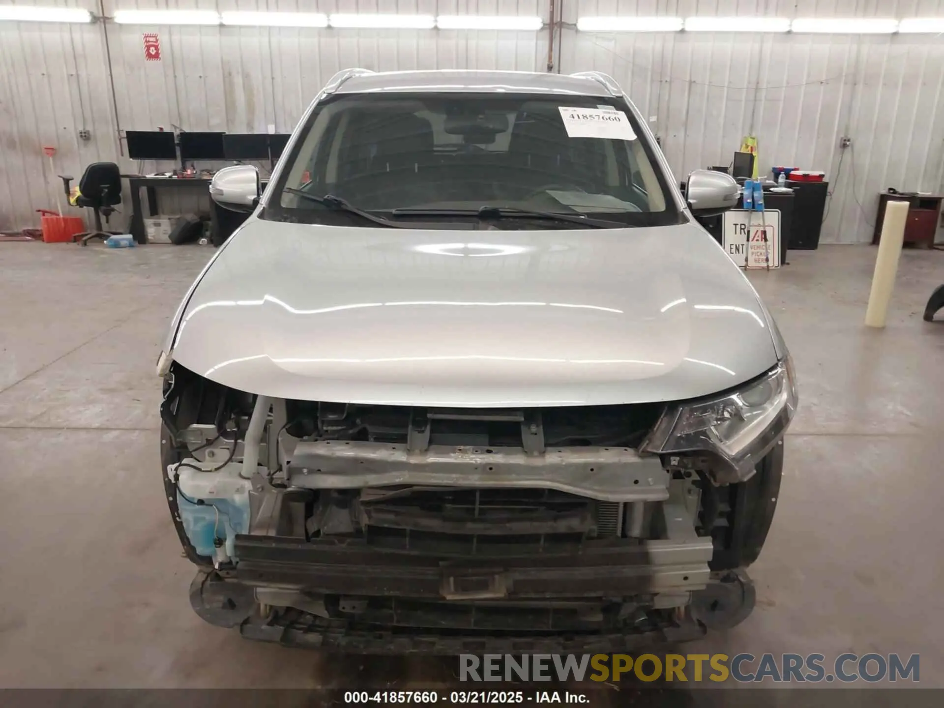 13 fotografías del automóvil dañado JA4AZ3A34KZ026887 MITSUBISHI OUTLANDER 2019
