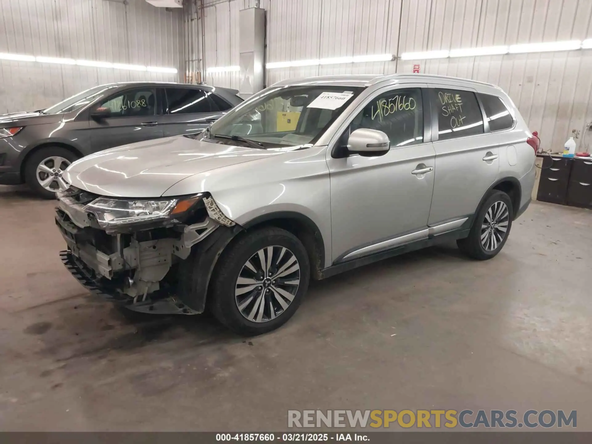 2 fotografías del automóvil dañado JA4AZ3A34KZ026887 MITSUBISHI OUTLANDER 2019