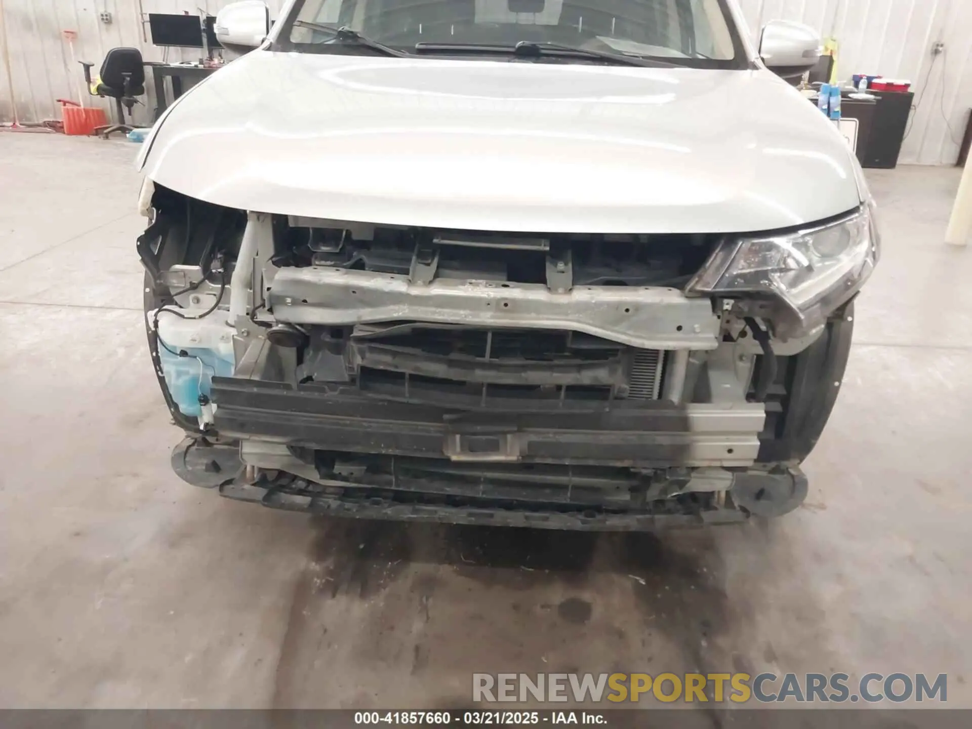 6 fotografías del automóvil dañado JA4AZ3A34KZ026887 MITSUBISHI OUTLANDER 2019