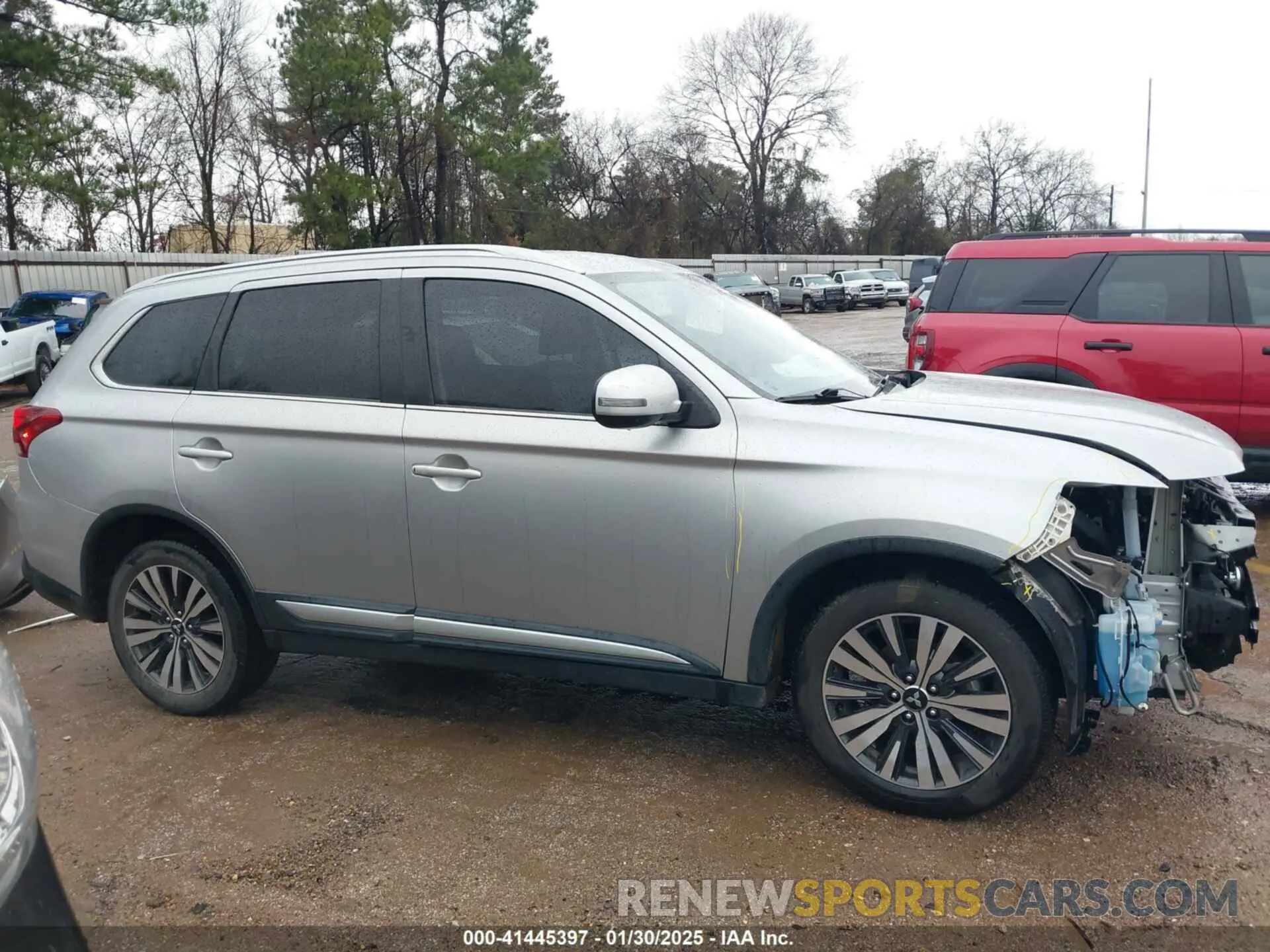 14 fotografías del automóvil dañado JA4AZ3A38KJ001599 MITSUBISHI OUTLANDER 2019