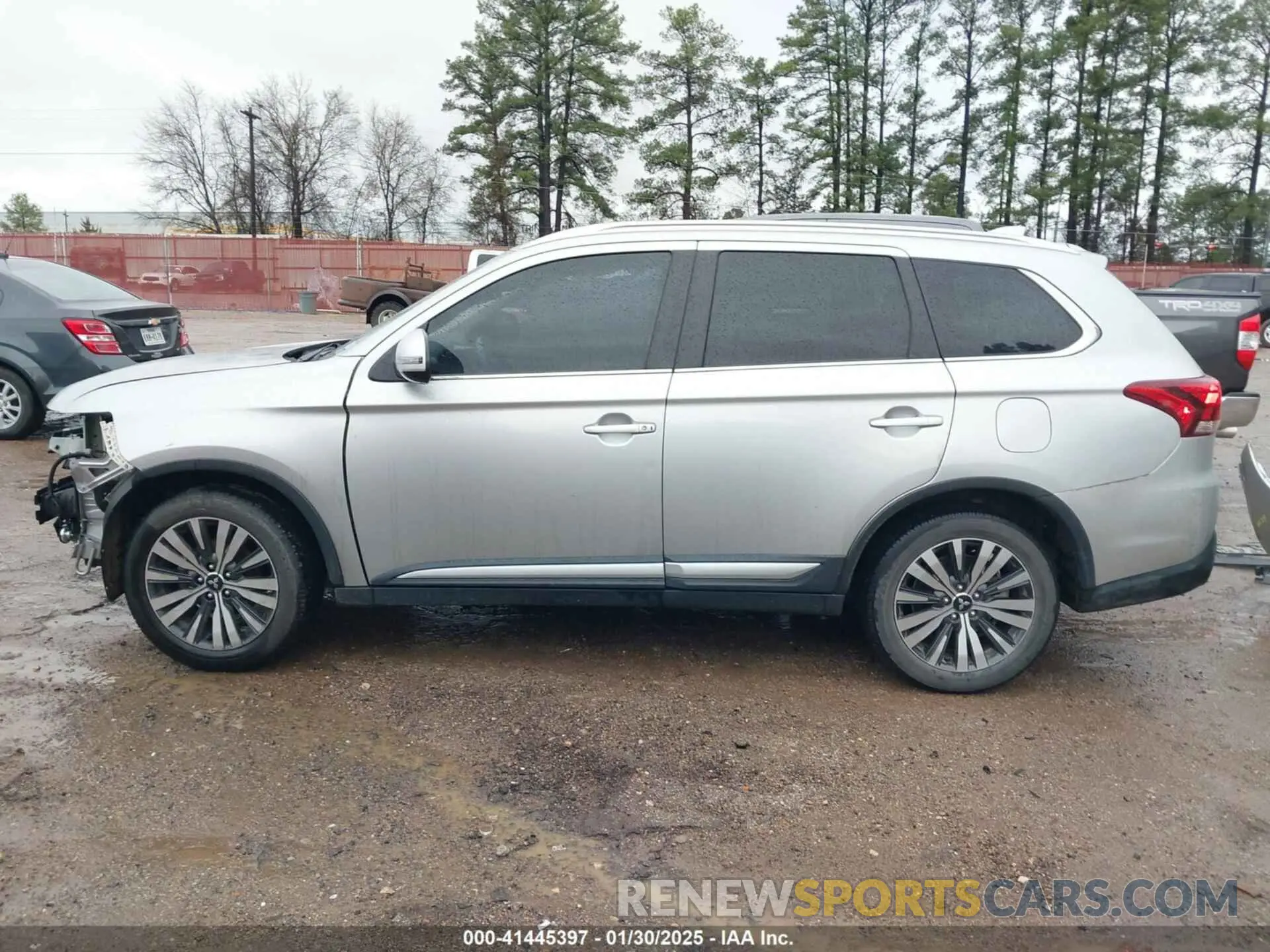 15 fotografías del automóvil dañado JA4AZ3A38KJ001599 MITSUBISHI OUTLANDER 2019