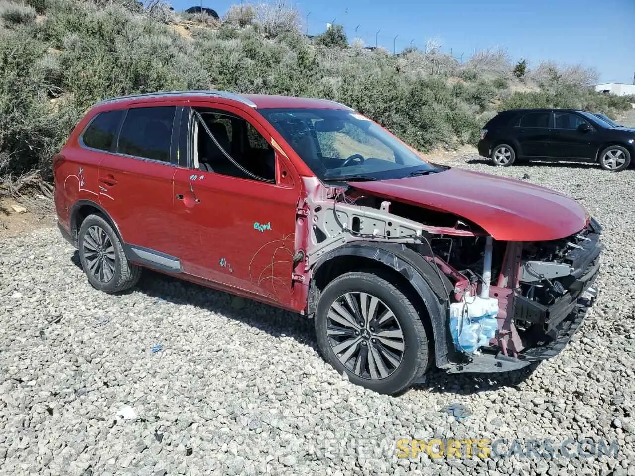 4 fotografías del automóvil dañado JA4AZ3A38KZ040906 MITSUBISHI OUTLANDER 2019