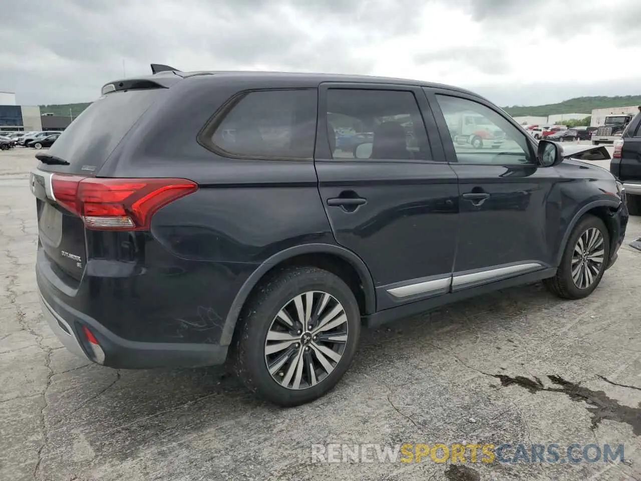 3 fotografías del automóvil dañado JA4AZ3A39KZ042549 MITSUBISHI OUTLANDER 2019