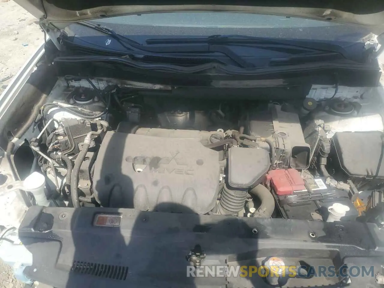 12 fotografías del automóvil dañado JA4AZ3A3XKZ014663 MITSUBISHI OUTLANDER 2019