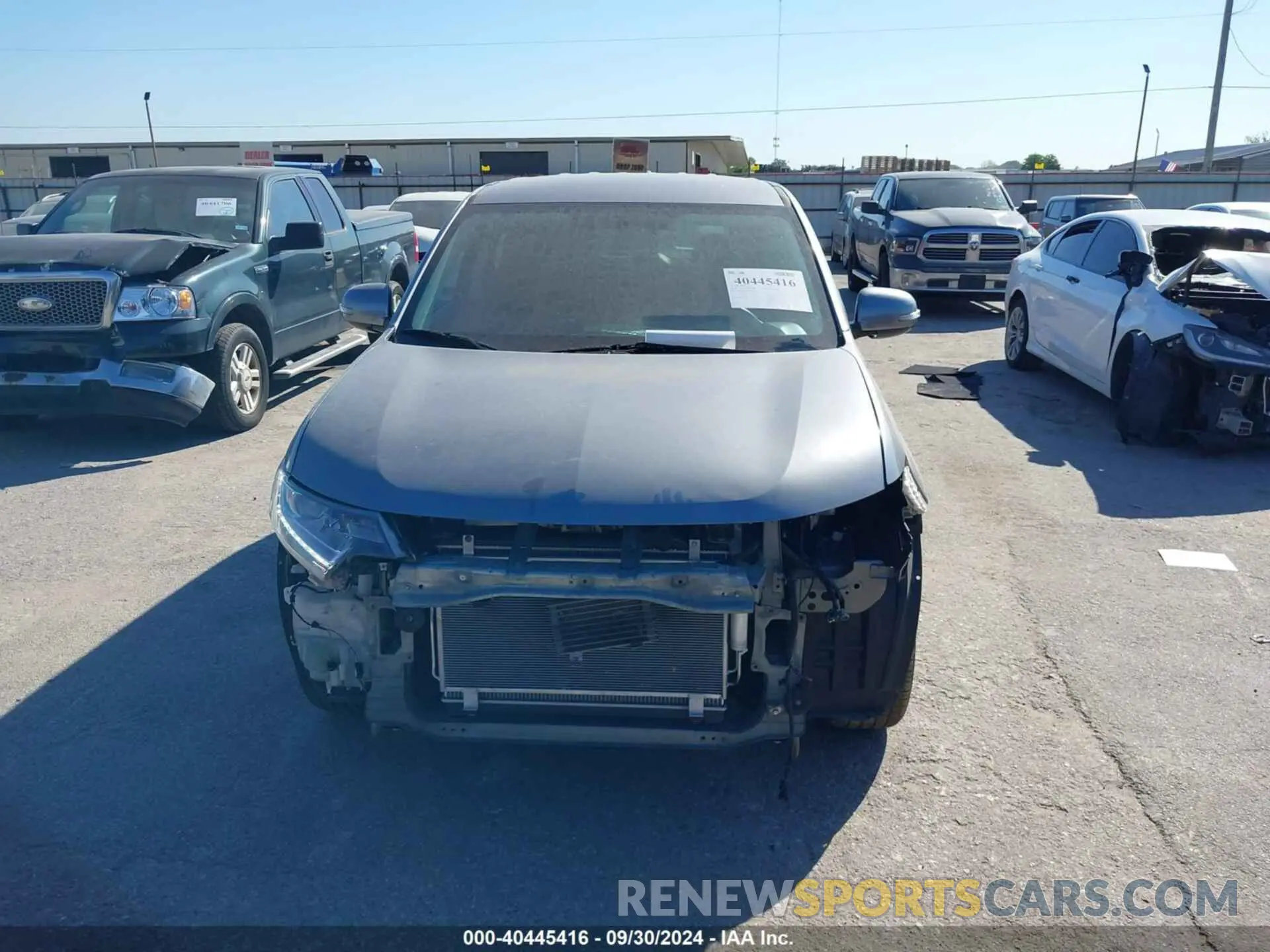 13 fotografías del automóvil dañado JA4AZ3A3XKZ023704 MITSUBISHI OUTLANDER 2019
