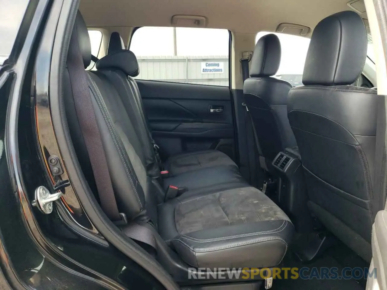 11 fotografías del automóvil dañado JA4AZ3A3XKZ053804 MITSUBISHI OUTLANDER 2019