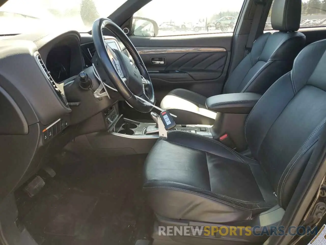 7 fotografías del automóvil dañado JA4J24A50KZ049563 MITSUBISHI OUTLANDER 2019