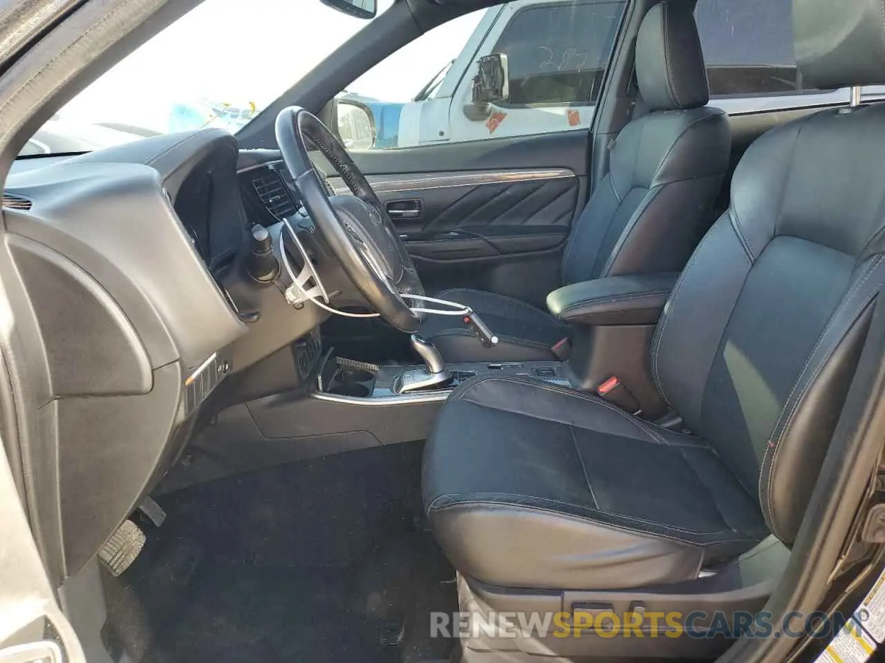 7 fotografías del automóvil dañado JA4J24A53KZ052294 MITSUBISHI OUTLANDER 2019