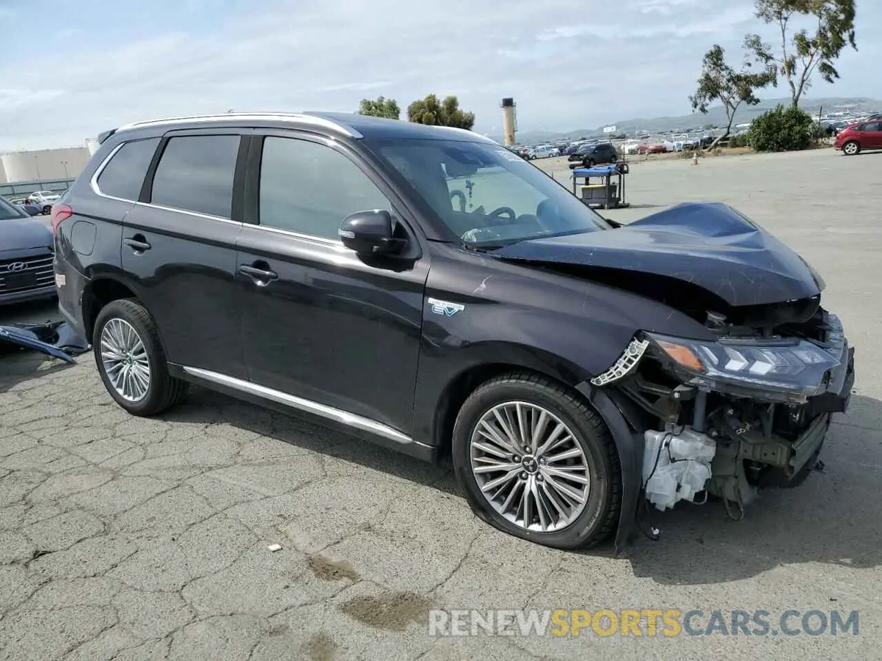 4 fotografías del automóvil dañado JA4J24A5XKZ051093 MITSUBISHI OUTLANDER 2019
