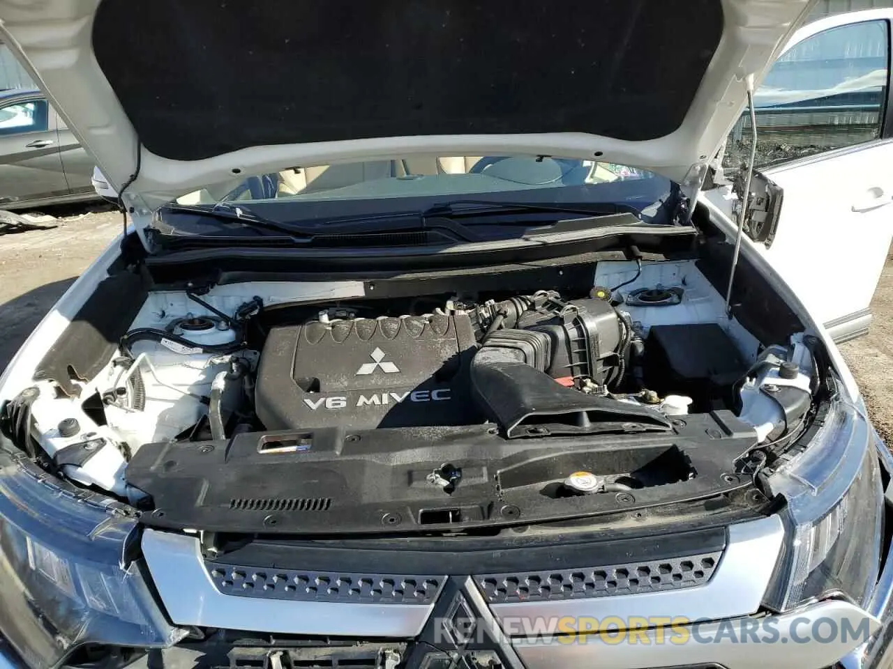 12 fotografías del automóvil dañado JA4JZ4AX5KZ027538 MITSUBISHI OUTLANDER 2019