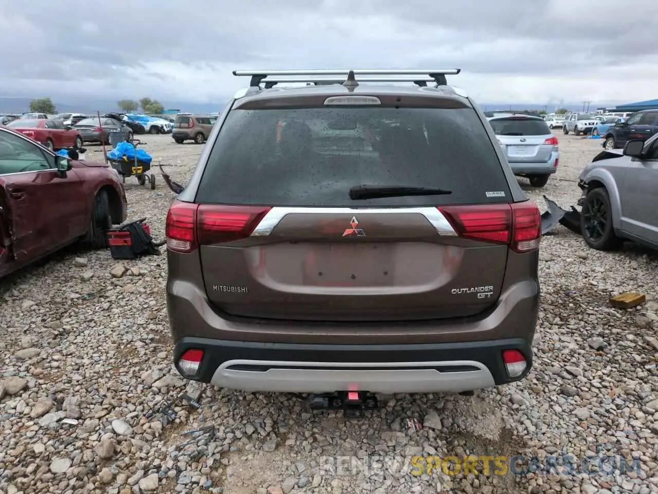 6 fotografías del automóvil dañado JA4JZ4AX6KZ009811 MITSUBISHI OUTLANDER 2019