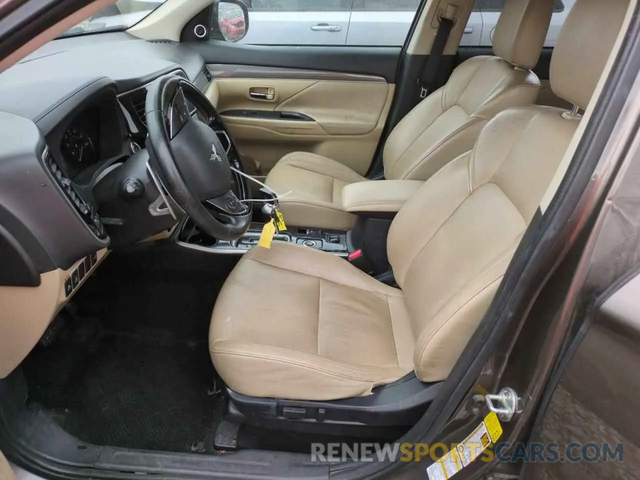 7 fotografías del automóvil dañado JA4JZ4AX6KZ009811 MITSUBISHI OUTLANDER 2019