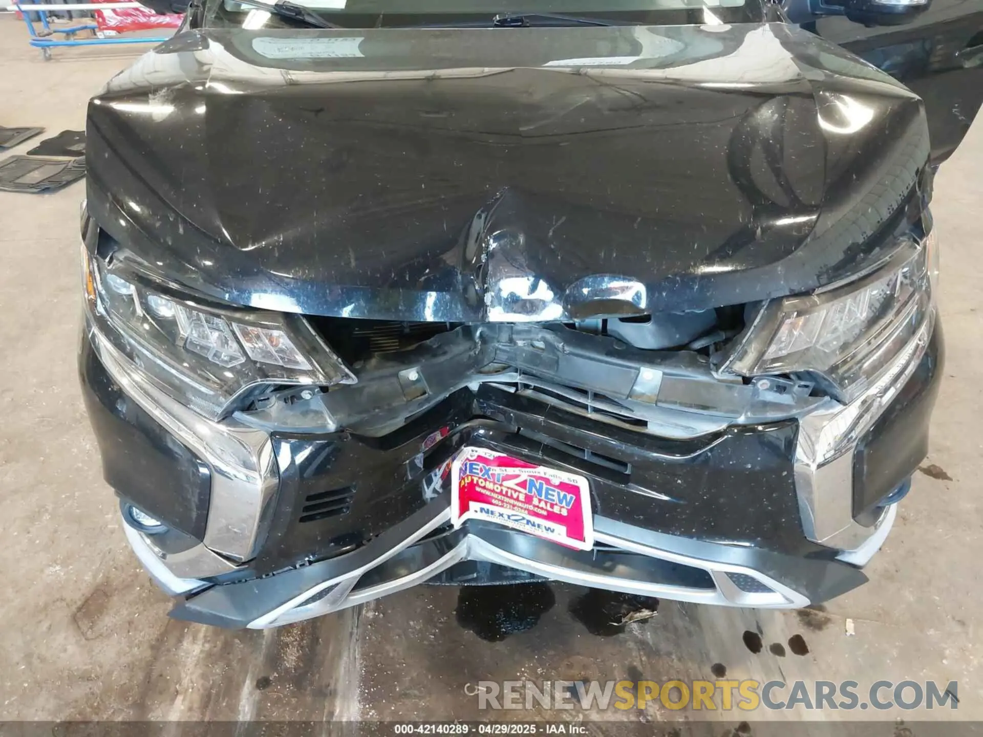 6 fotografías del automóvil dañado JA4JZ4AX8KZ010667 MITSUBISHI OUTLANDER 2019