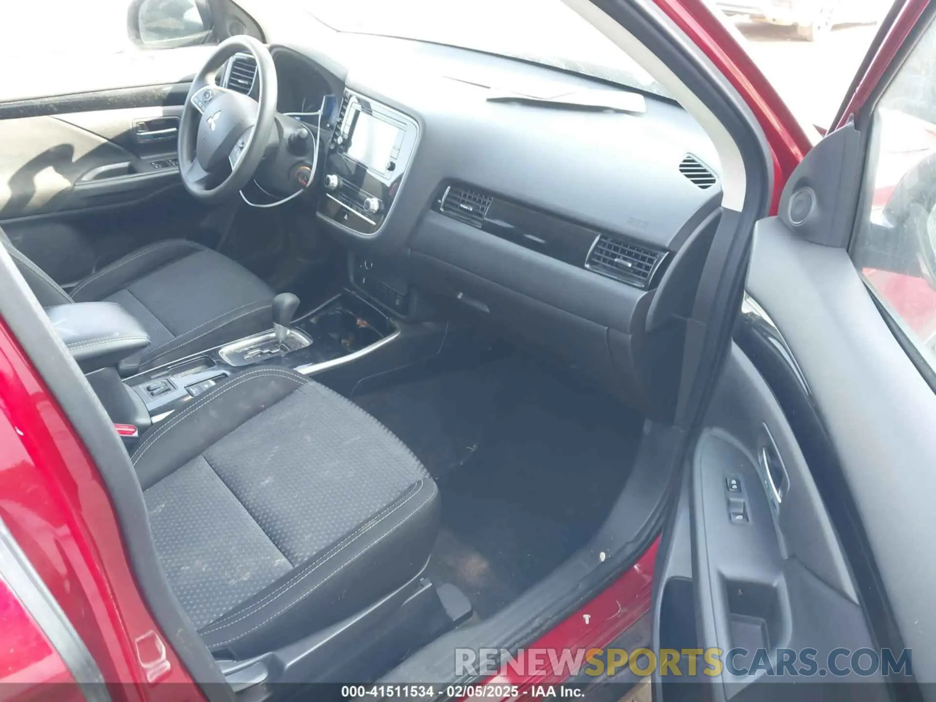 5 fotografías del automóvil dañado JA4AD2A32LZ040023 MITSUBISHI OUTLANDER 2020