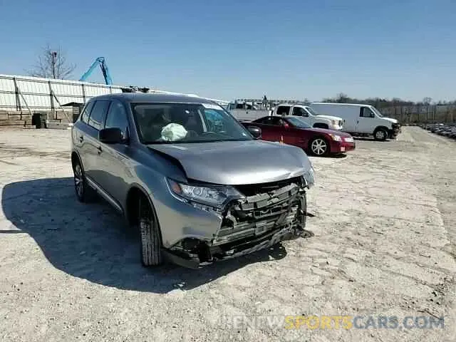 12 fotografías del automóvil dañado JA4AD2A35LZ033261 MITSUBISHI OUTLANDER 2020