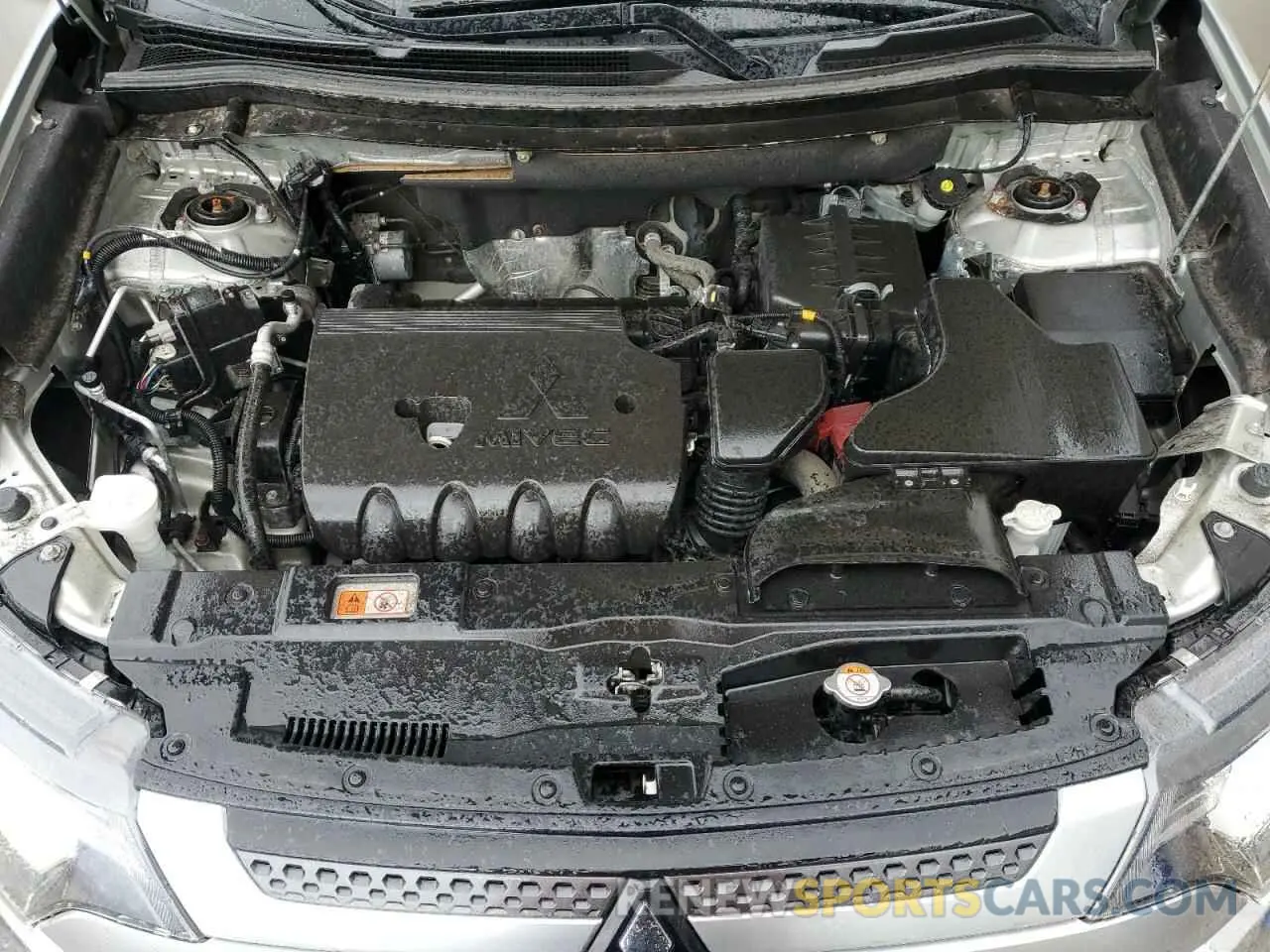 12 fotografías del automóvil dañado JA4AD2A38LZ011044 MITSUBISHI OUTLANDER 2020