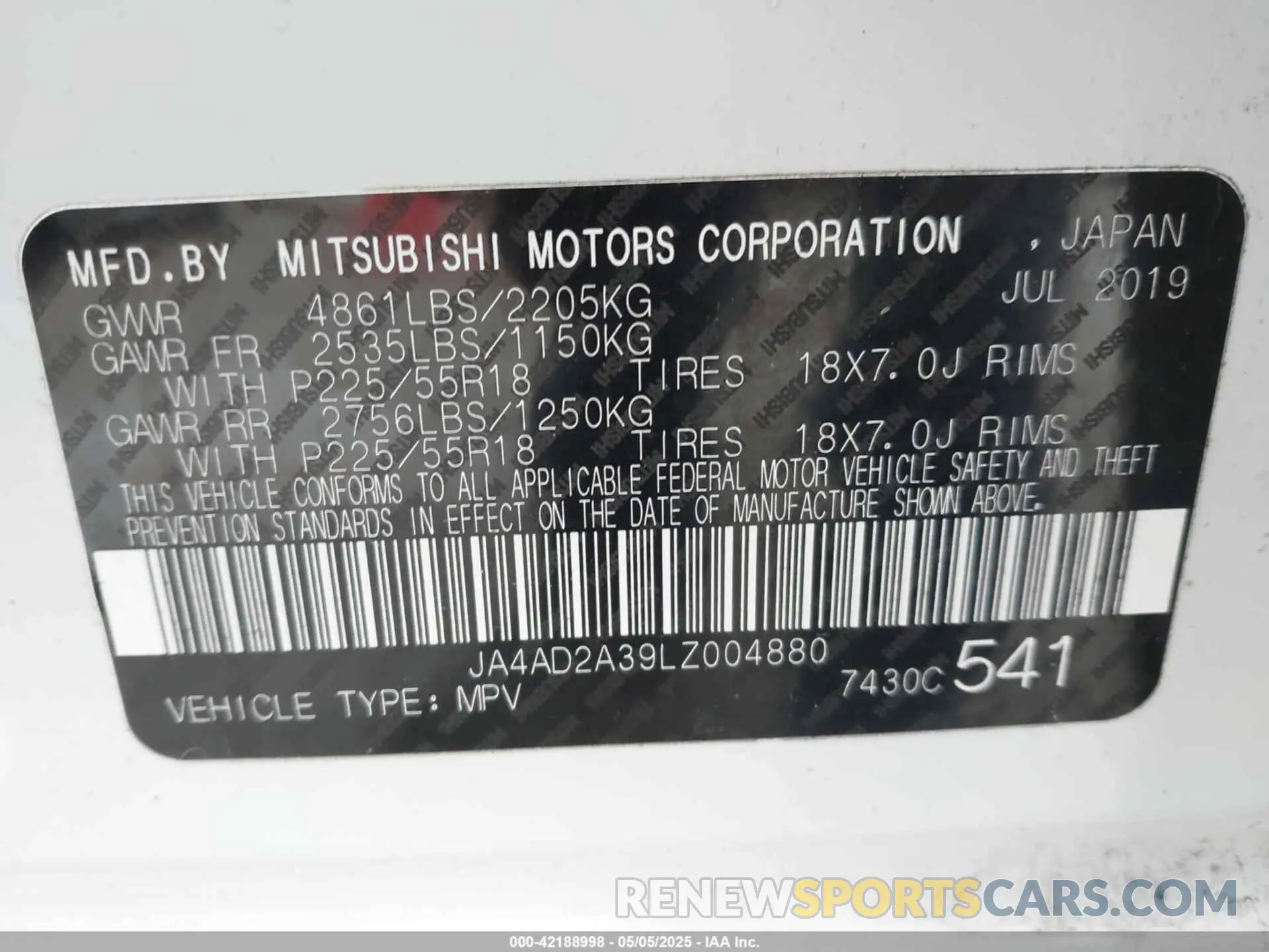 9 fotografías del automóvil dañado JA4AD2A39LZ004880 MITSUBISHI OUTLANDER 2020