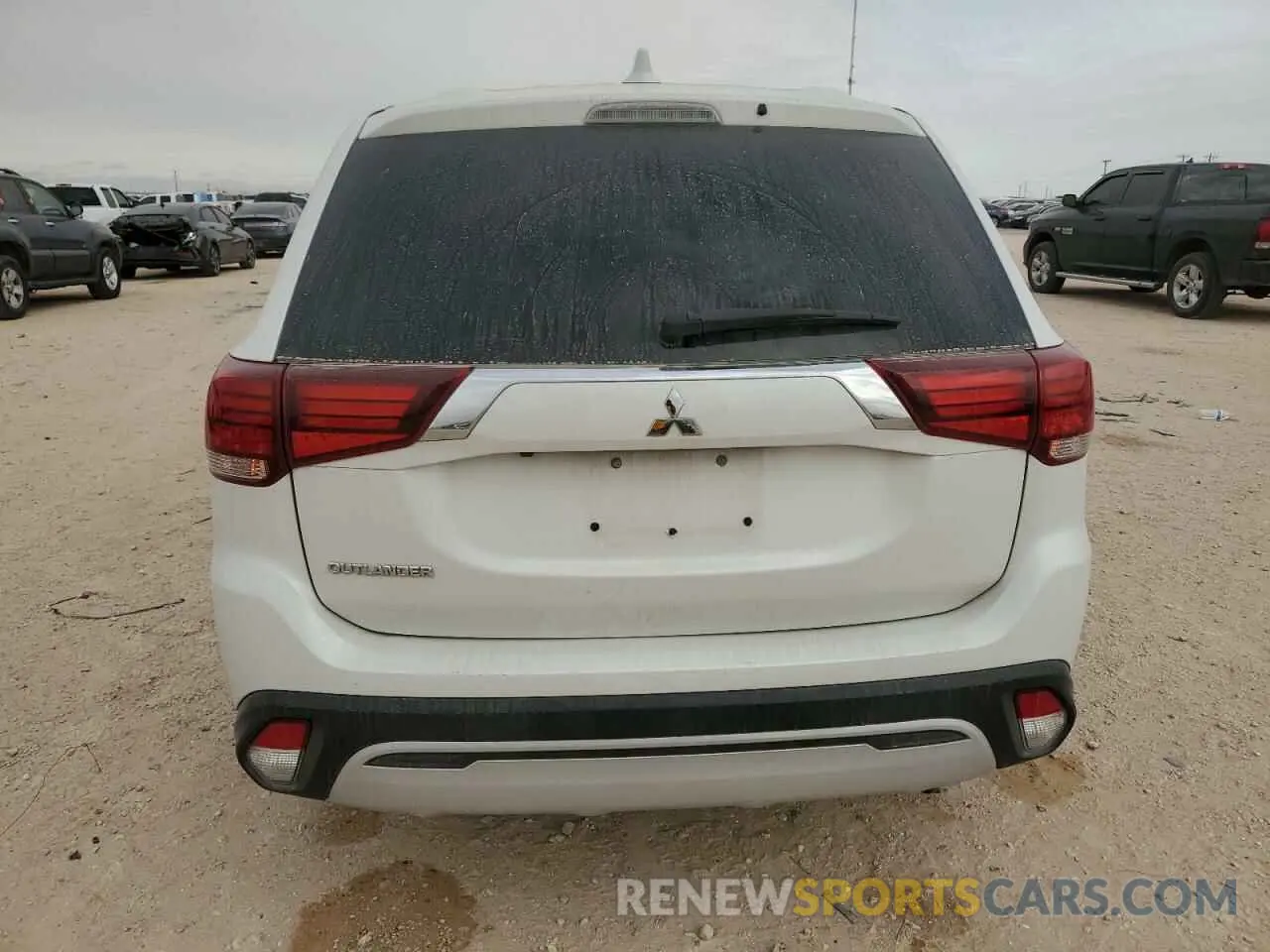 6 fotografías del automóvil dañado JA4AD2A3XLZ037760 MITSUBISHI OUTLANDER 2020