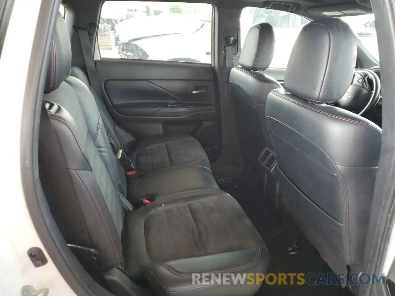10 fotografías del automóvil dañado JA4AD3A30LZ039104 MITSUBISHI OUTLANDER 2020
