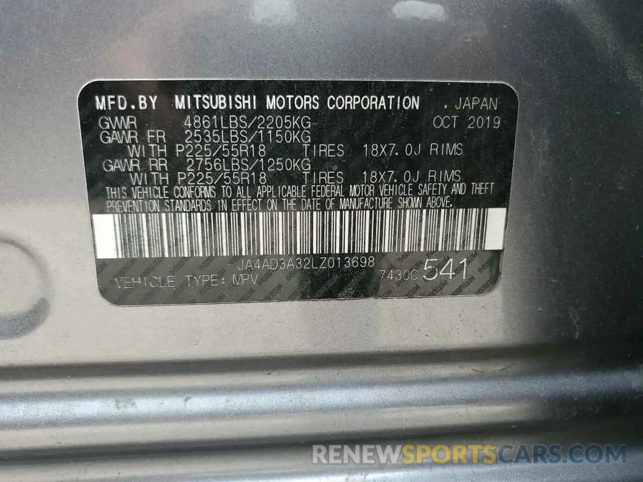 13 fotografías del automóvil dañado JA4AD3A32LZ013698 MITSUBISHI OUTLANDER 2020