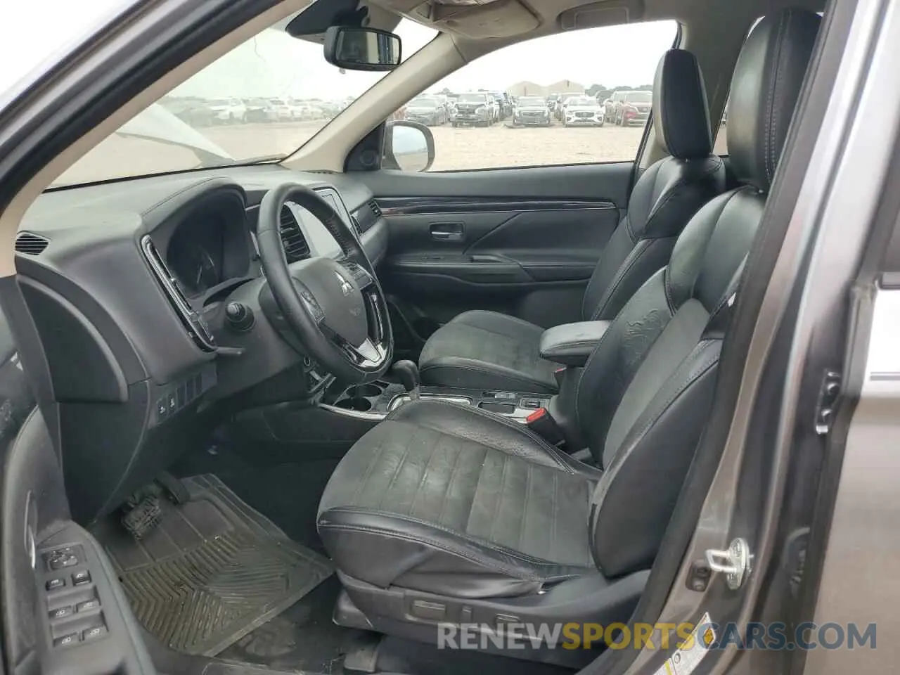 7 fotografías del automóvil dañado JA4AD3A32LZ013698 MITSUBISHI OUTLANDER 2020