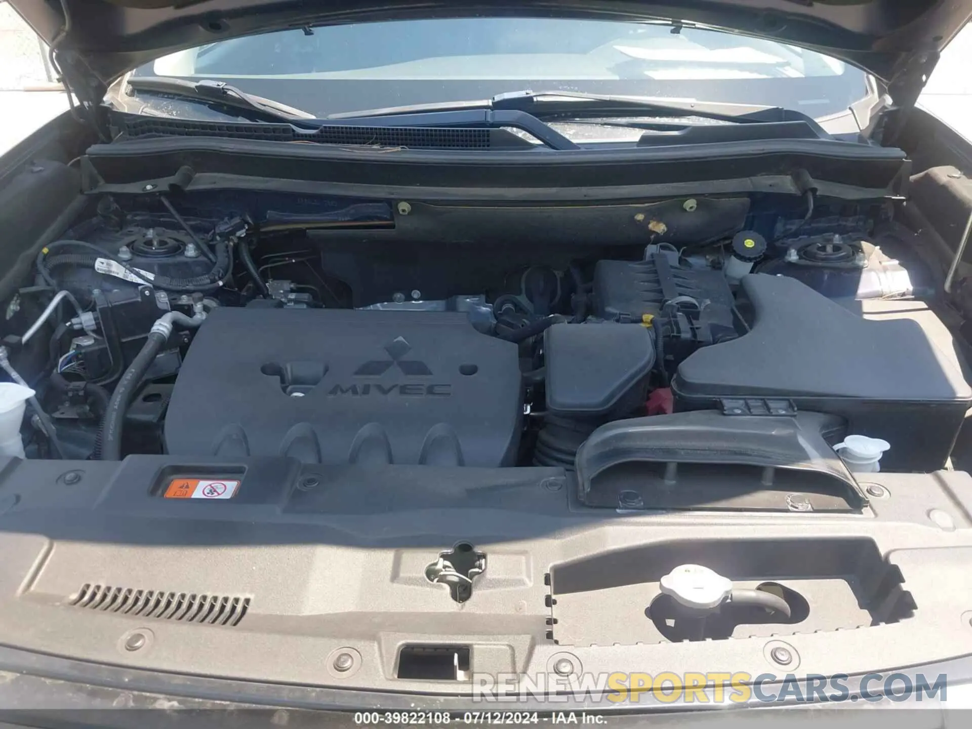 10 fotografías del automóvil dañado JA4AD3A32LZ017587 MITSUBISHI OUTLANDER 2020
