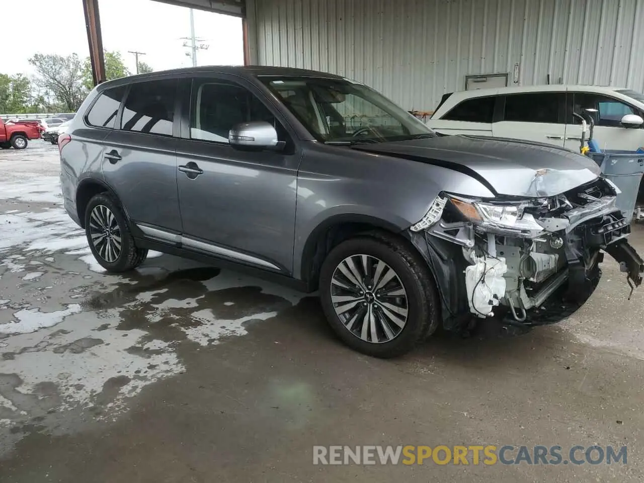 4 fotografías del automóvil dañado JA4AD3A32LZ018030 MITSUBISHI OUTLANDER 2020