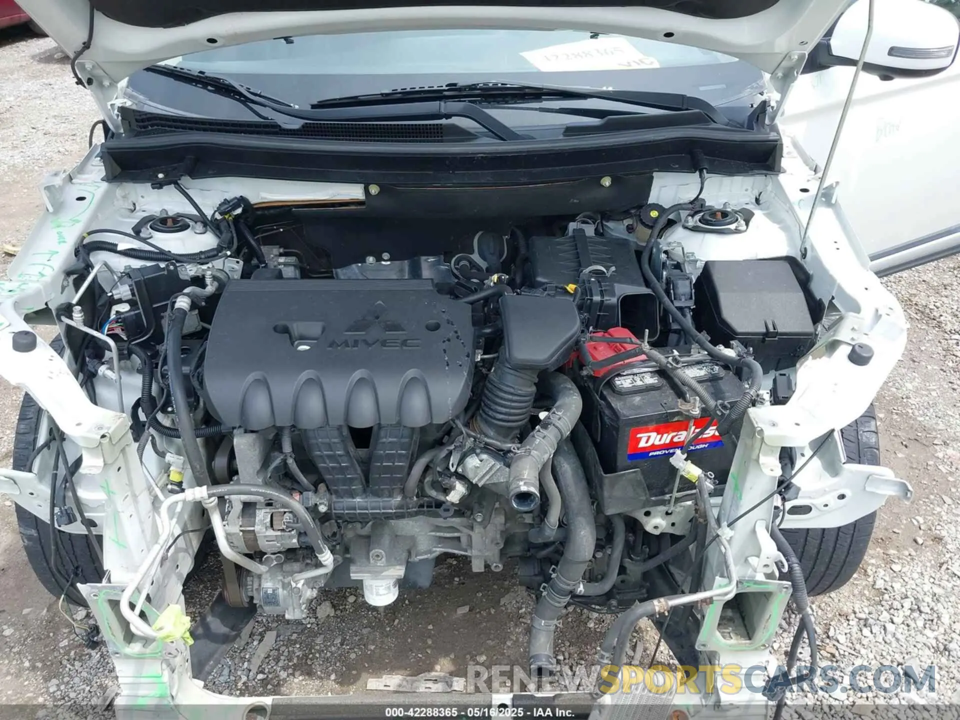 10 fotografías del automóvil dañado JA4AD3A33LZ006114 MITSUBISHI OUTLANDER 2020