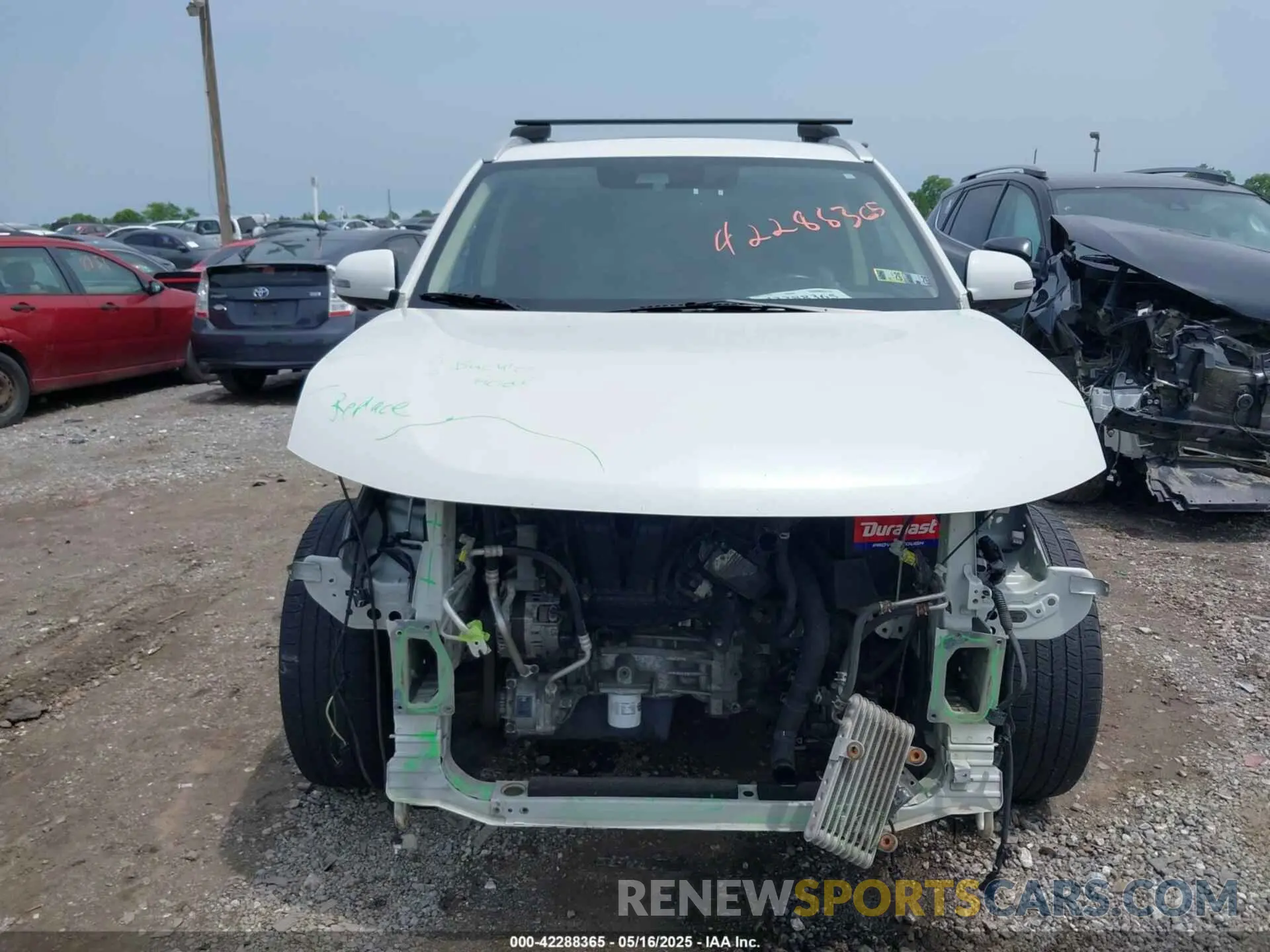 13 fotografías del automóvil dañado JA4AD3A33LZ006114 MITSUBISHI OUTLANDER 2020