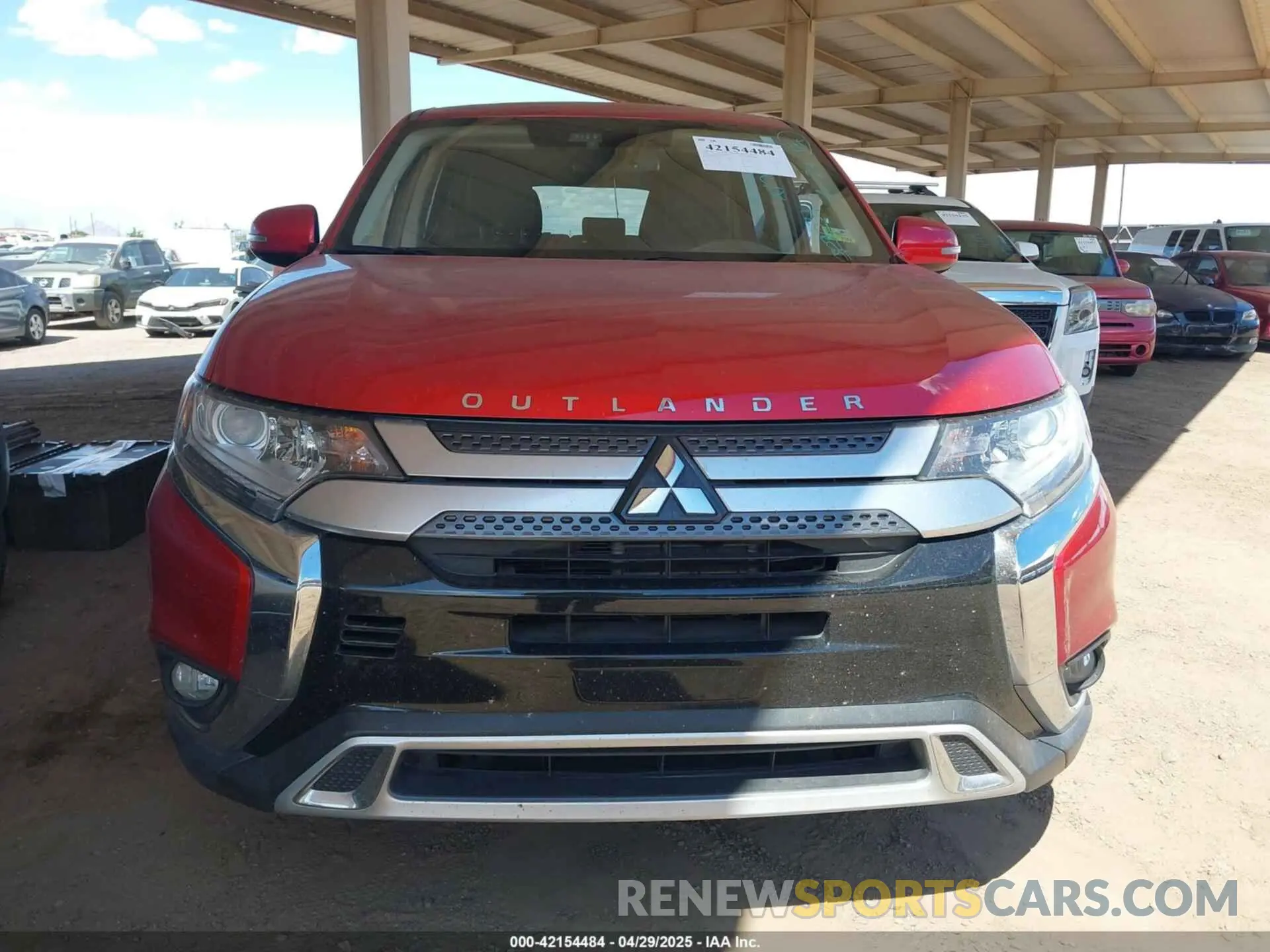 11 fotografías del automóvil dañado JA4AD3A33LZ009031 MITSUBISHI OUTLANDER 2020