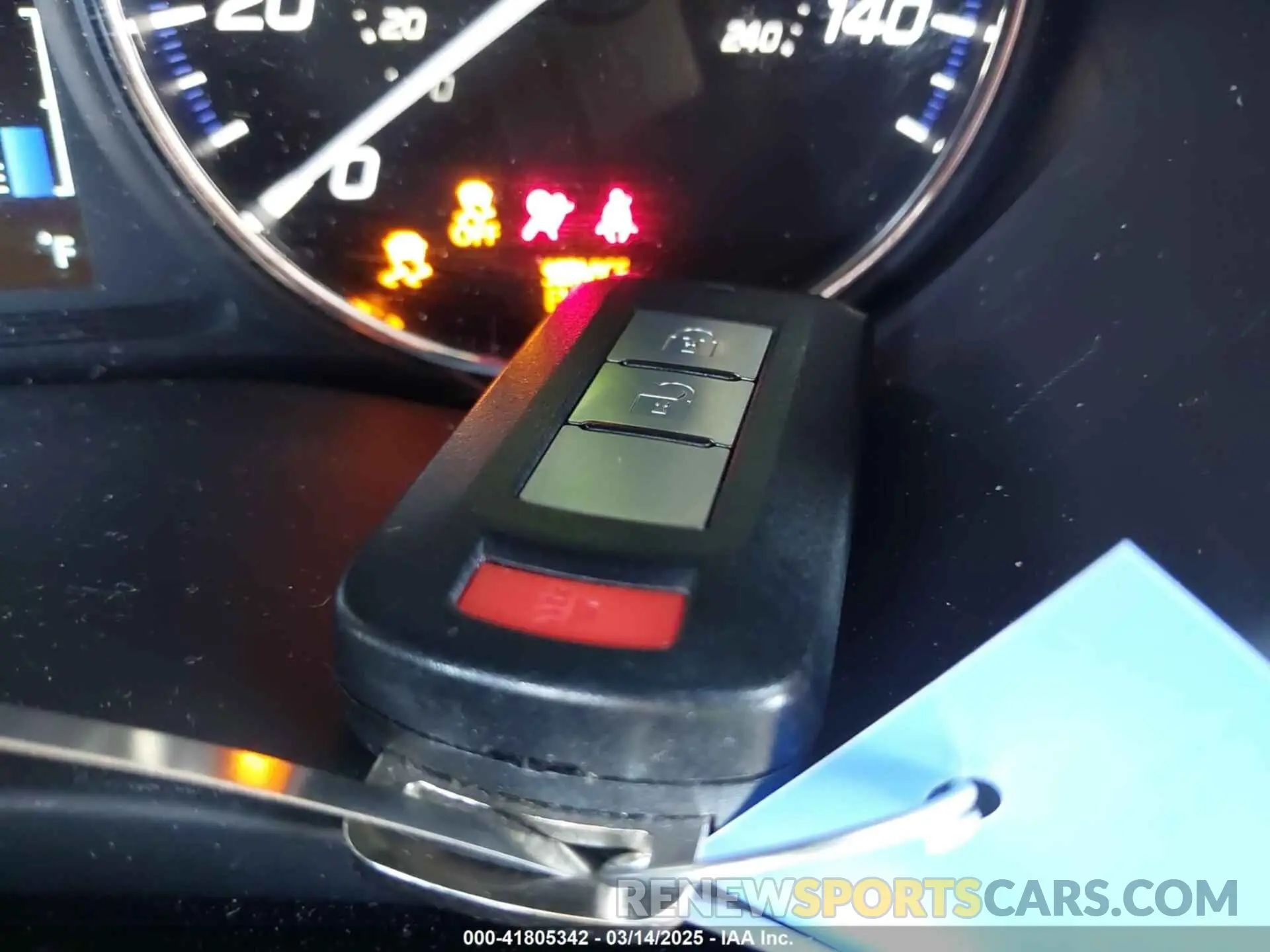 11 fotografías del automóvil dañado JA4AD3A33LZ025410 MITSUBISHI OUTLANDER 2020