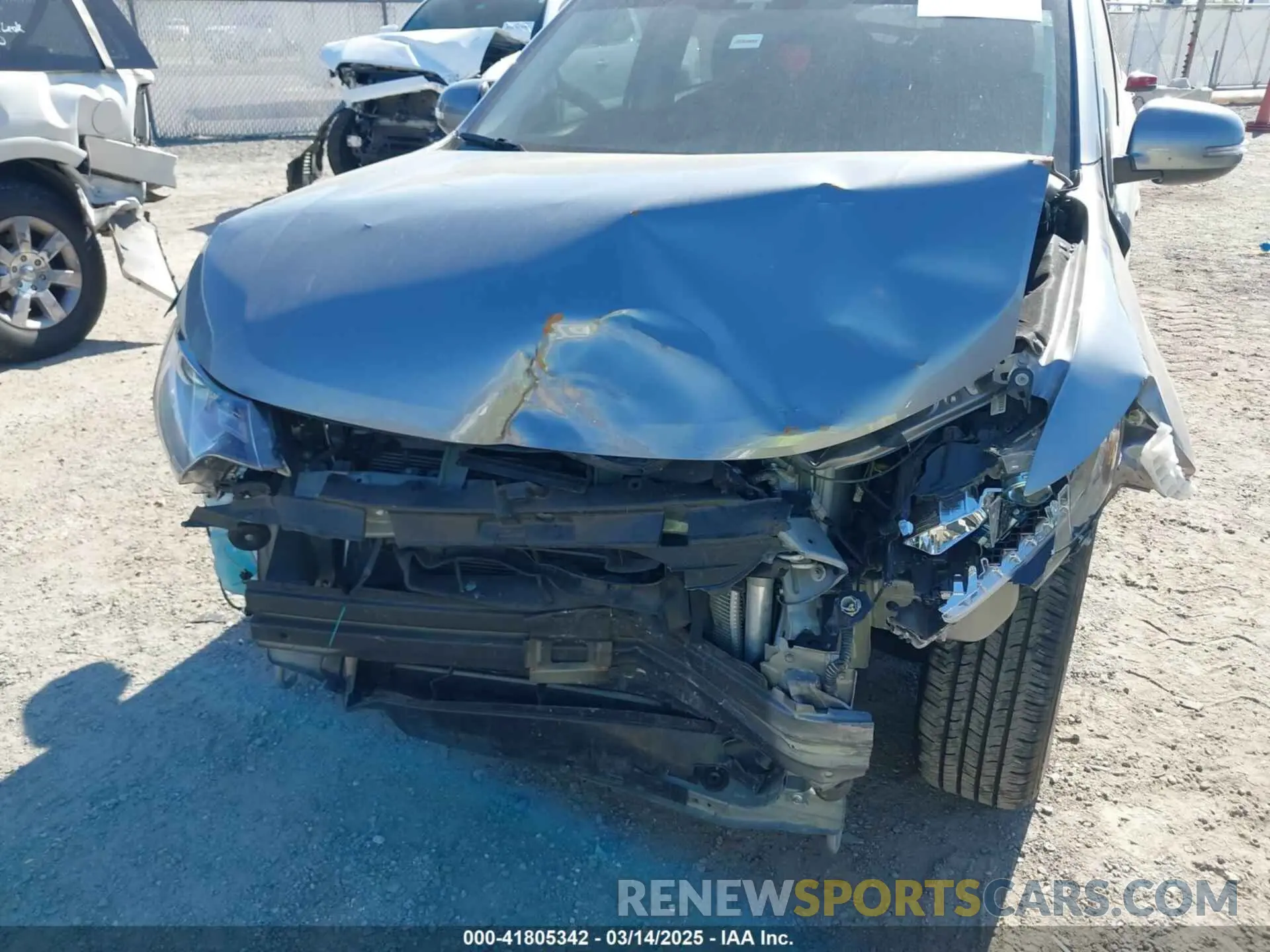 6 fotografías del automóvil dañado JA4AD3A33LZ025410 MITSUBISHI OUTLANDER 2020